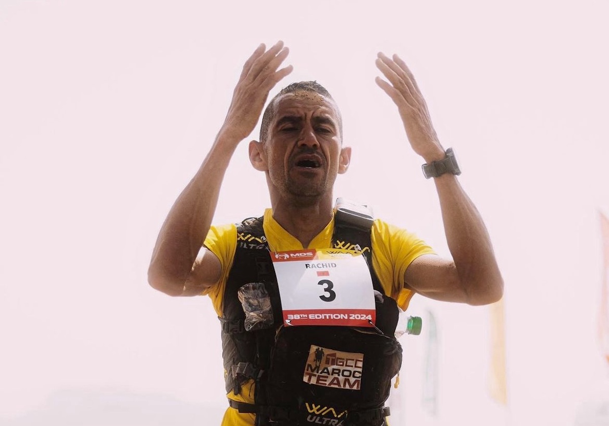 Honneur de Rachid El Morabity à la 4ème étape du Marathon des Sables