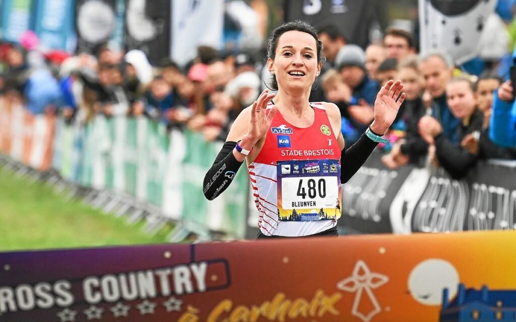 Laëtitia Bleunven championne de Bretagne de cross court à Carhaix